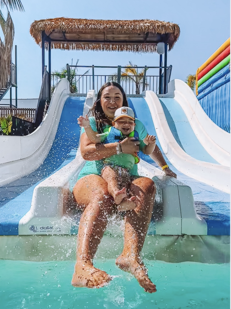 assurance voyage en famille Caroline Nicolini